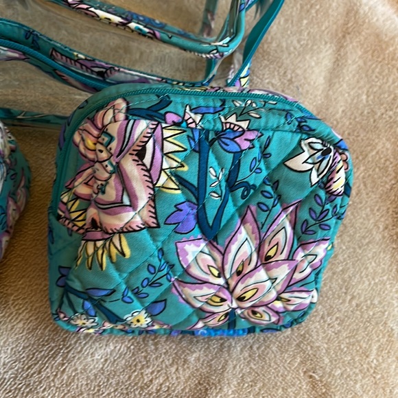 Vera Bradley 3-Piece Cosmetic Set NWT - Picture 10 of 16